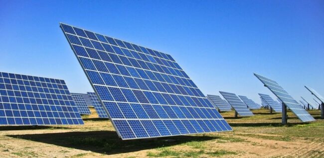 Bombeamento d’água usando energia solar Bombeamento d'água usando energia solar